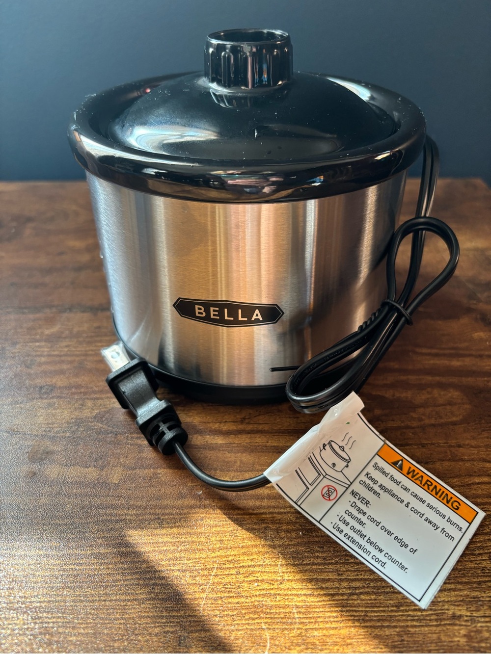 NEW- Bella Stainless Steel Slow Cooker - Picture 4 of 5